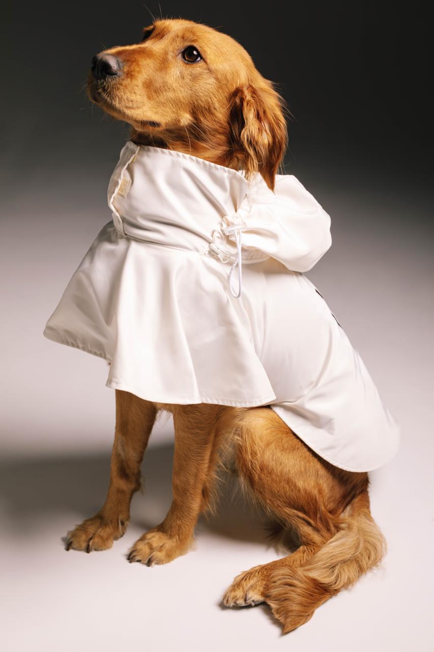 Milky figures raincoat