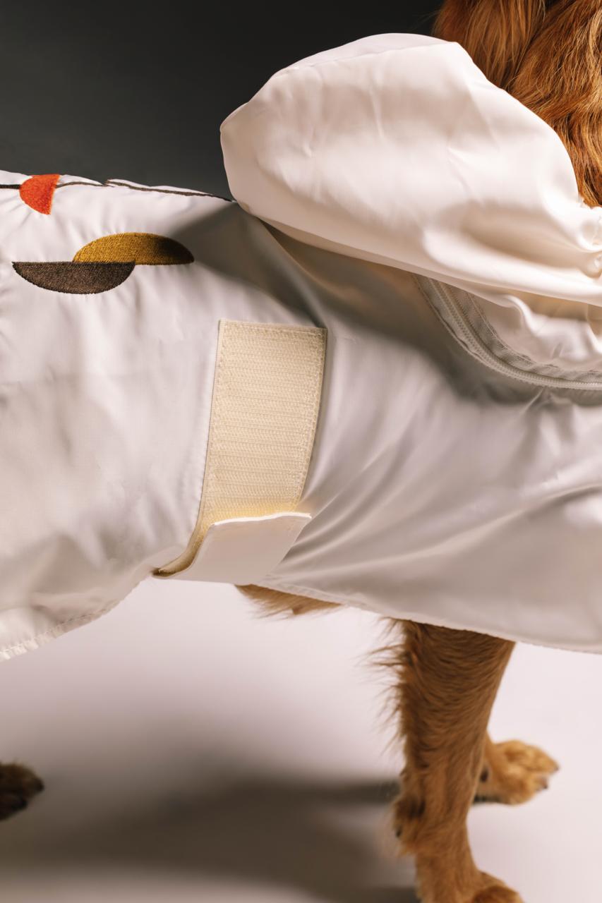 Milky figures raincoat